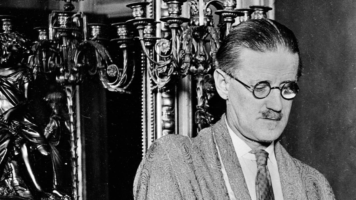 cheats/2013/01/30/finnegans-wake-bestseller/nobel-james-joyce-tease_eccu83