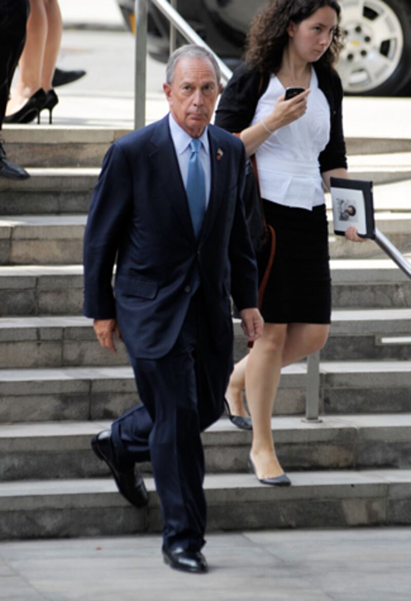 galleries/2012/07/09/guests-at-nora-ephron-s-memorial-matthew-broderick-steve-martin-and-more-photos/nora-ephron-memorial-guests-michael-bloomberg_omgtjd