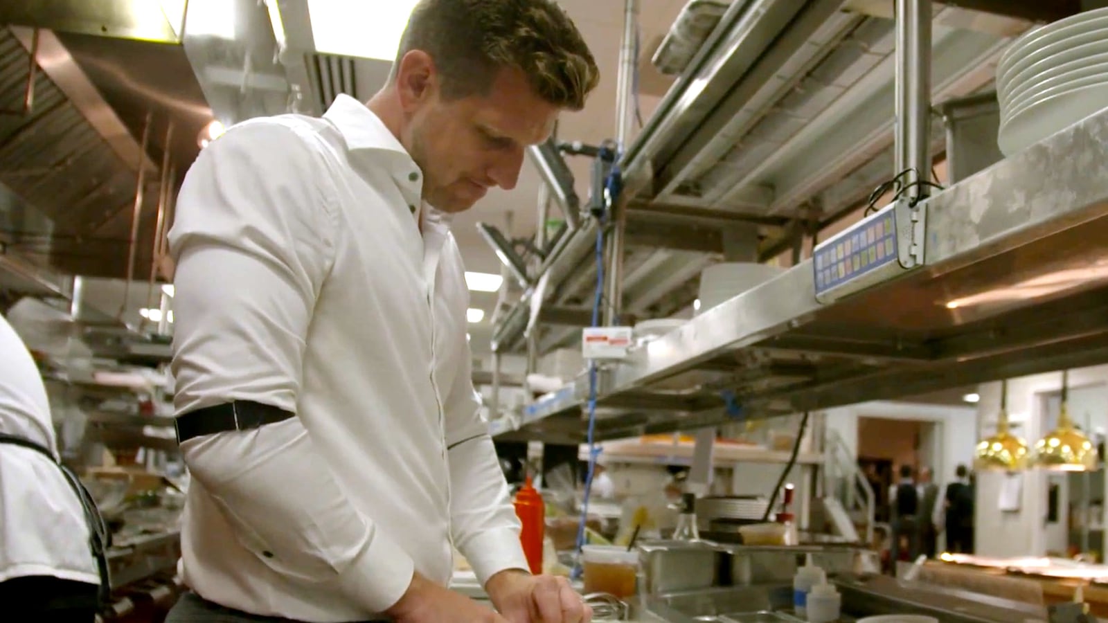 videos/2016/08/22/why-cognac-is-a-cocktail-s-unsung-hero/160812-hennessy-kitchen-tease_gmyujz