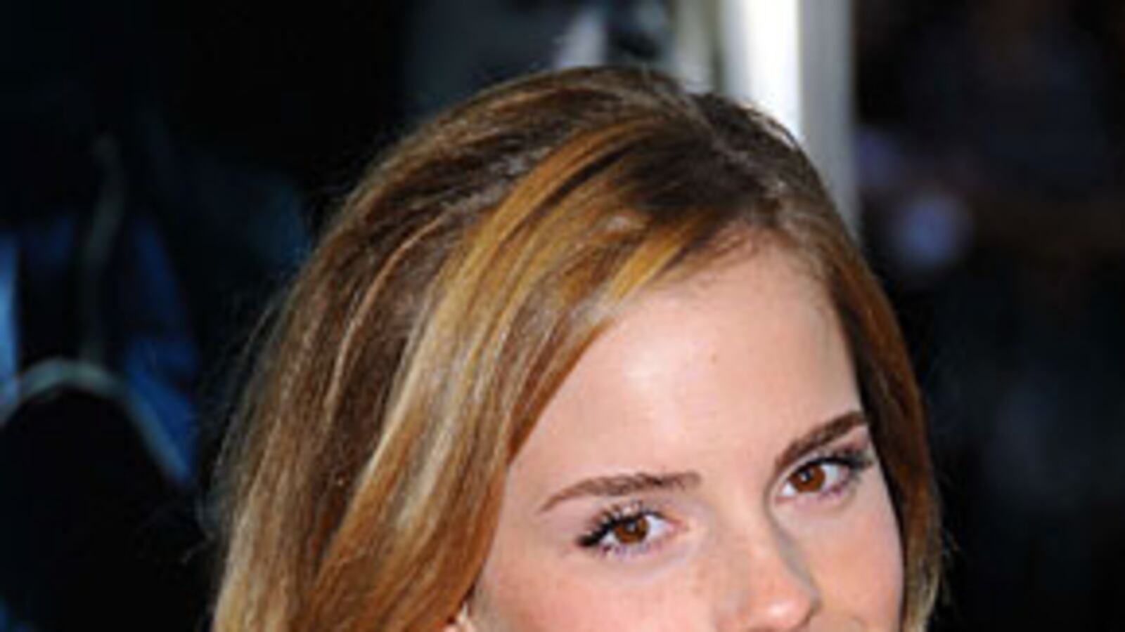 cheats/2009/07/21/emma-watson-chooses-brown/emma-watson_38968_kwazht