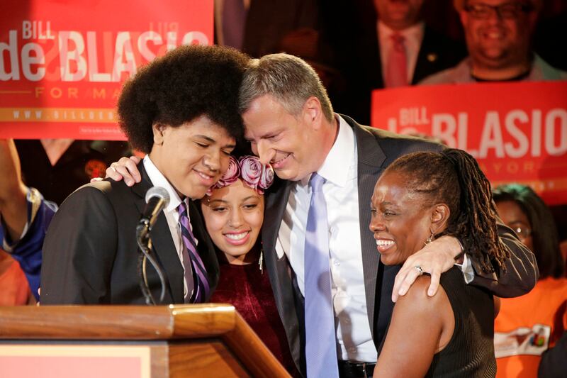 articles/2013/09/11/bill-de-blasio-cruises-to-victory-in-new-york-city-mayoral-primary/130910-de-blasio-freedlander-tease_t5cixk