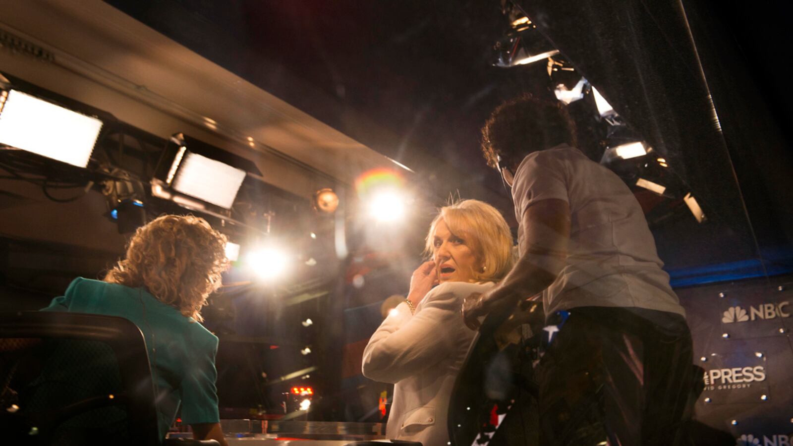 articles/2012/12/05/arizona-governor-jan-brewer-on-mystery-trip-reportedly-to-afghanistan/jan-brewer-missing-greene-sterling_unmwsj