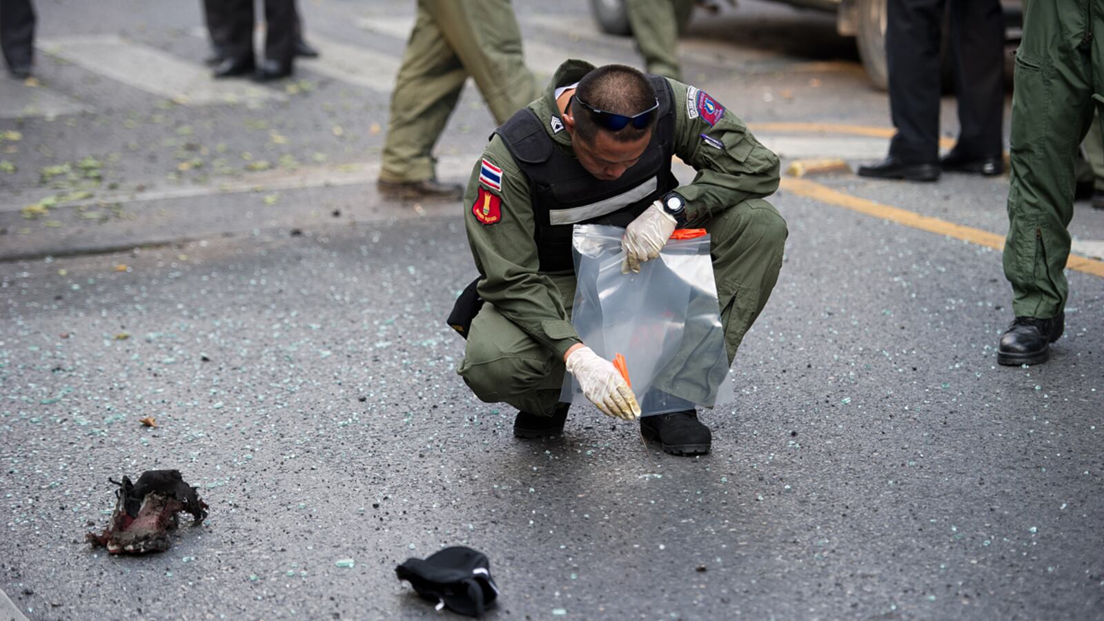 cheats/2012/02/14/thai-police-detain-iranian-in-bangkok-bombing/bangkok-bombing-suspect-cheat_efv8ci