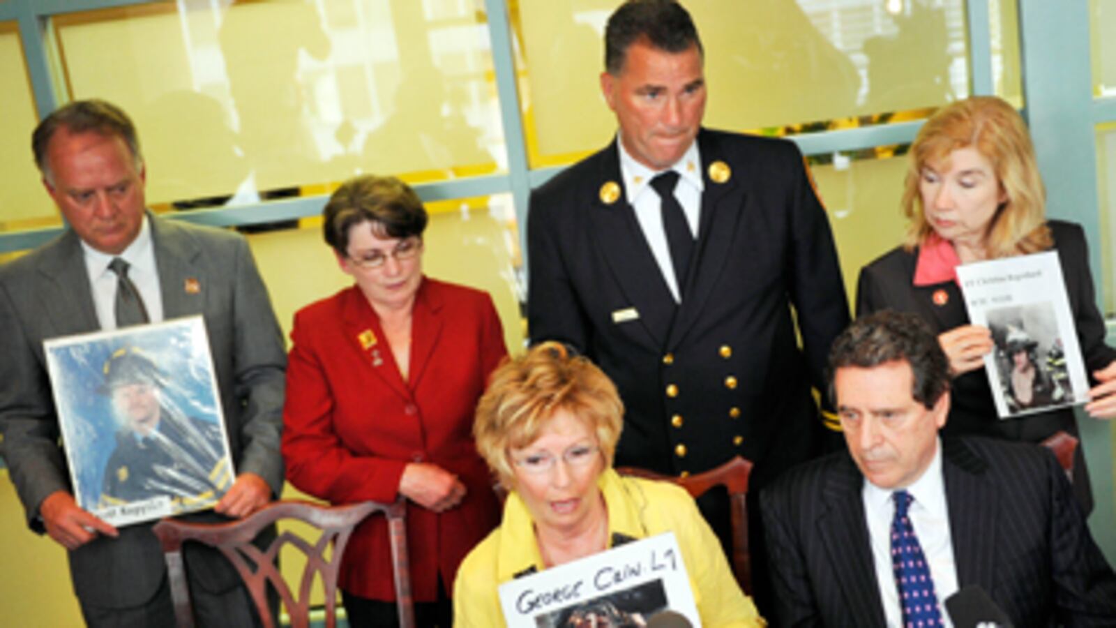 articles/2011/05/03/osama-bin-laden-death-911-victims-relatives-express-happiness-and-caution/walshe-911-families_177517_wchmcm