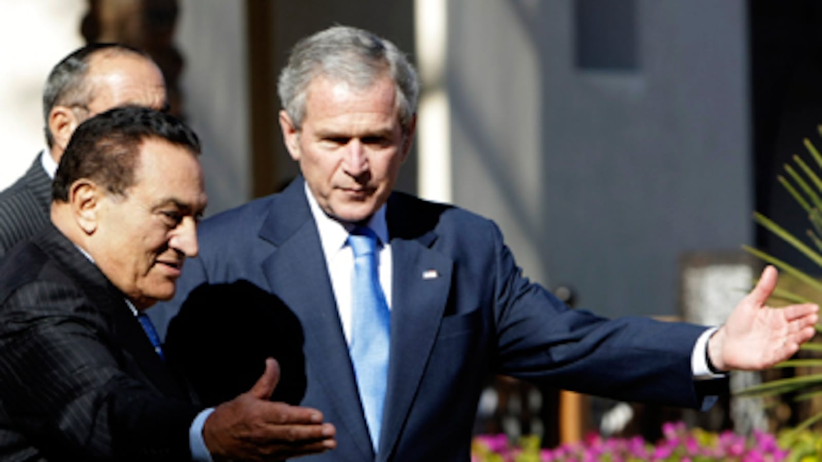 articles/2011/01/30/president-bush-pulled-his-punches-on-egypts-mubarak-too/latimer-bush-egypt_156727_colal6