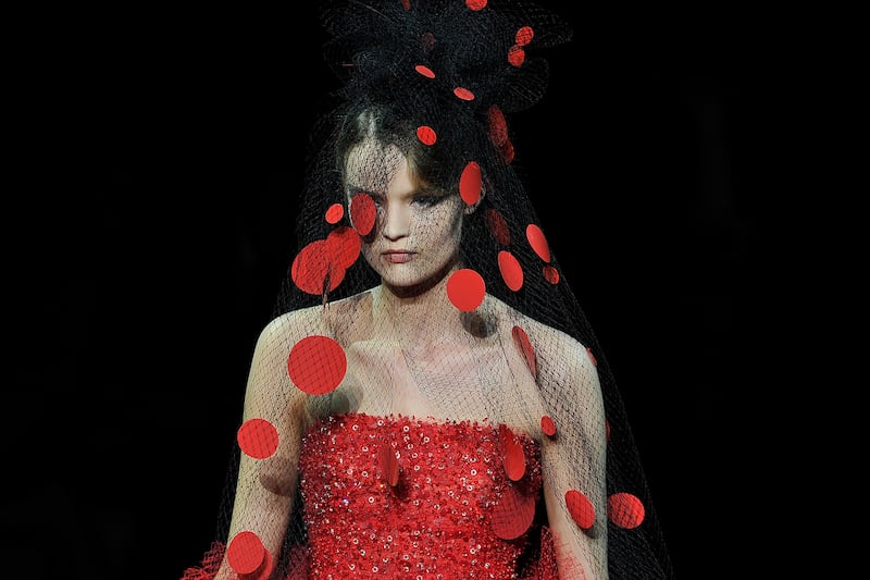 galleries/2014/07/11/the-best-of-paris-haute-couture-fashion-week-photos/140710-best-couture-6_m4fpic