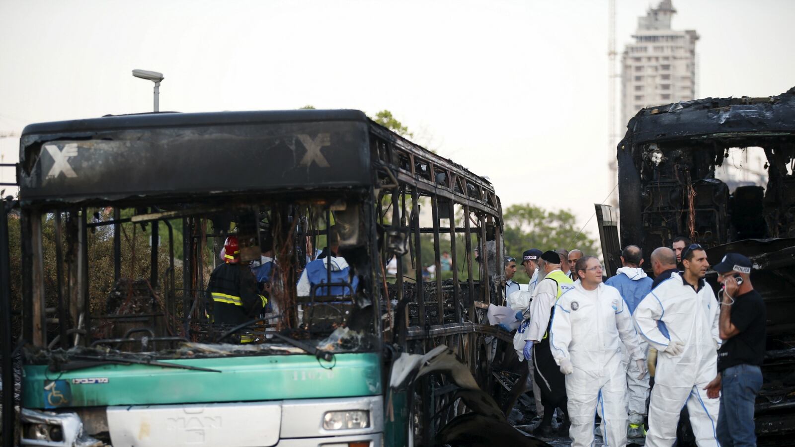 cheats/2016/04/21/hamas-takes-credit-for-jerusalem-bus-blast/160421-bus-bombing-cheat_ldbga1