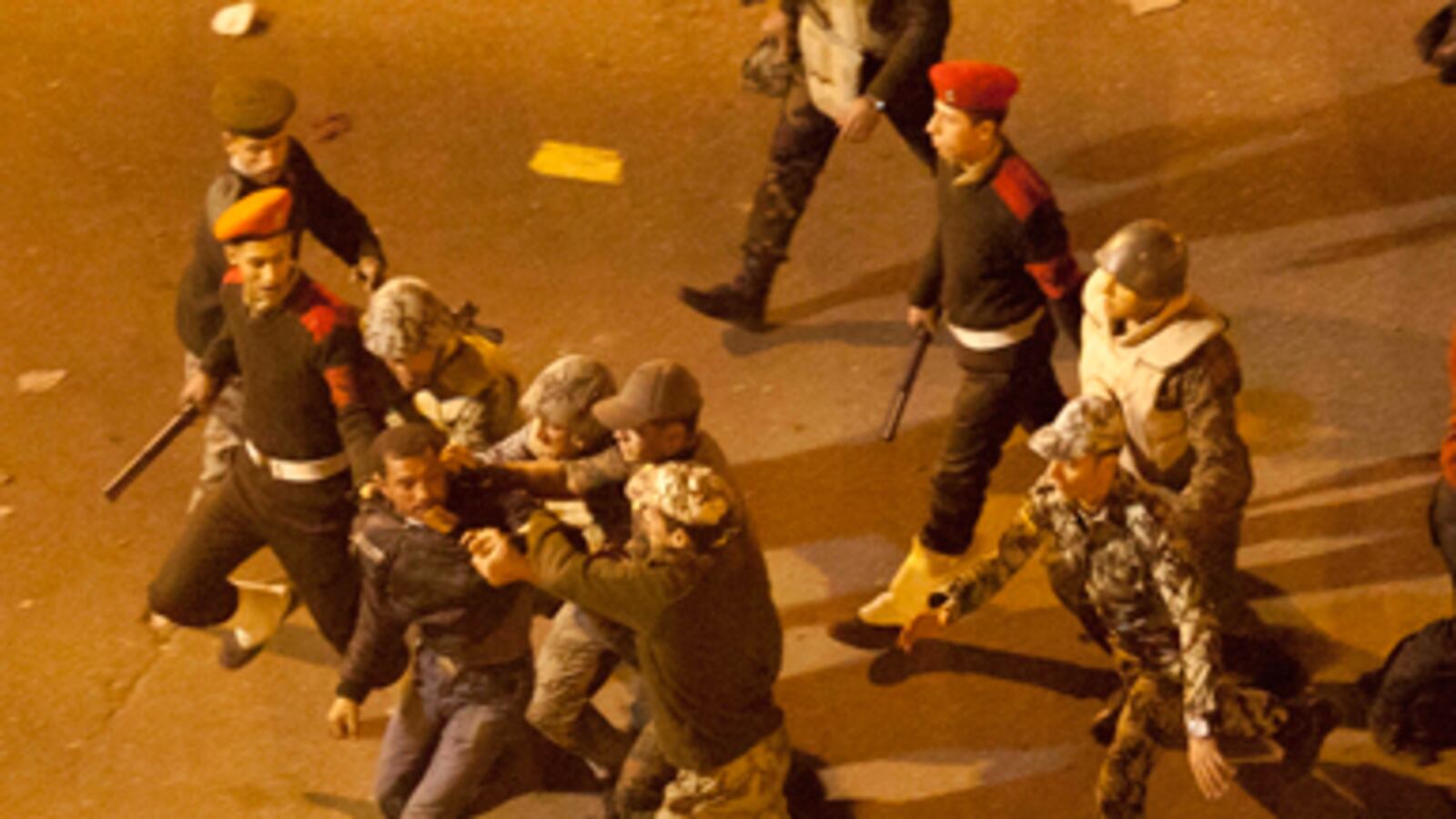 articles/2011/02/26/egypts-military-uses-force-honeymoons-over/lindsey-cairo-1_162714_nvecu1