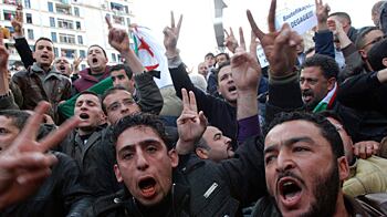 cheats/2011/02/13/thousands-protest-in-algeria-1/algeria-protests_lrnmnd