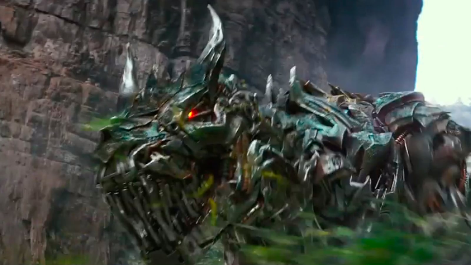 articles/2014/03/05/rage-against-the-machine-dinosaur-what-s-a-transformer-dinobot/140305-transformers_b8ehps