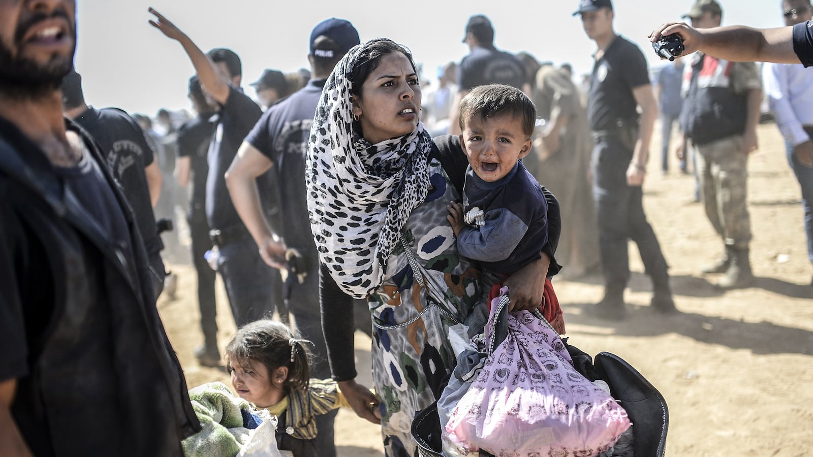 191023-kurds-humanitarian-aid-tease_qckyqx