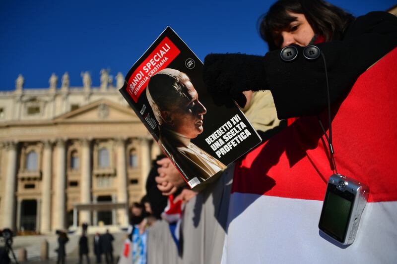 galleries/2013/02/27/pope-benedict-s-final-general-audience-in-st-peter-s-square/gal-pope-1_sf0mqe