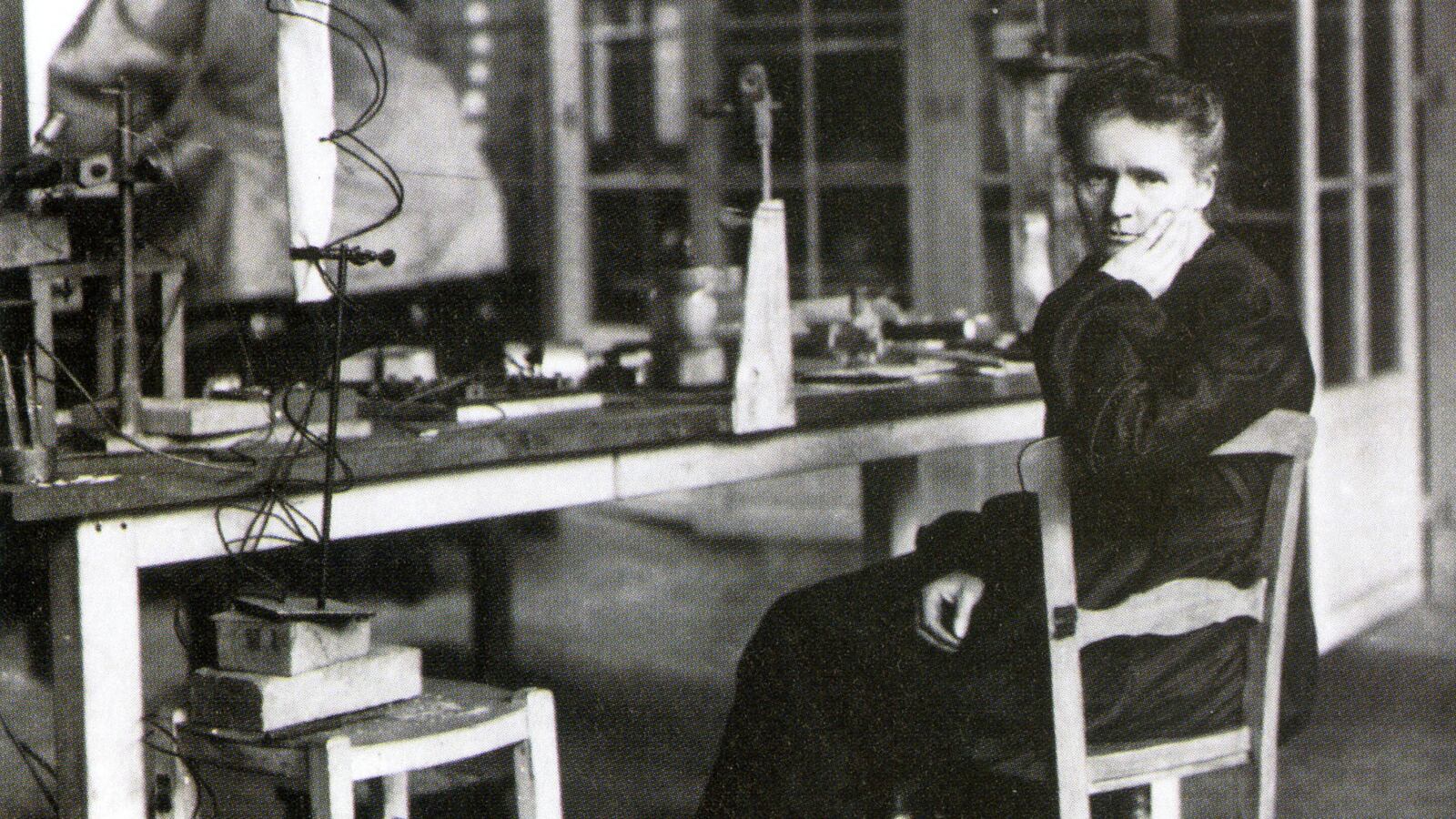 articles/2016/02/10/it-s-time-to-abolish-science-s-boys-club/160210-Thornton-women-science-tease_t6jcr5