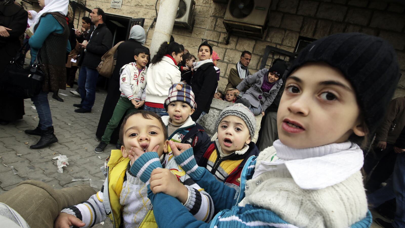 articles/2012/12/20/syria-s-dying-revolution/syria-dying-revolution-dettmer-tease_a5tm8n