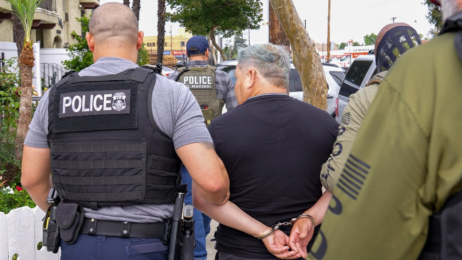 ICE agents make an arrest in Los Angeles