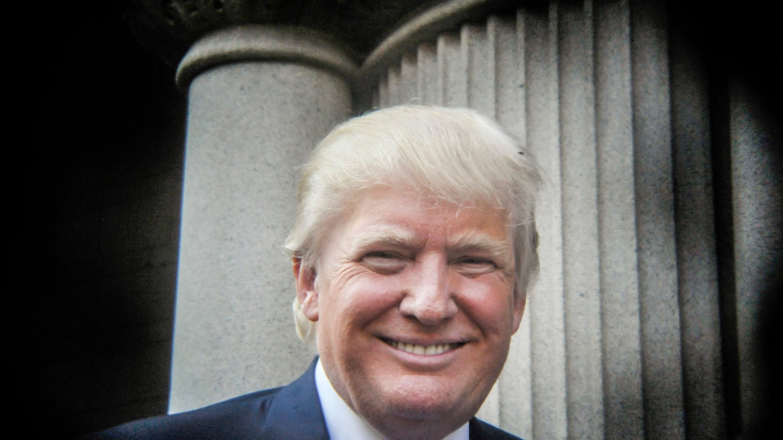 articles/2014/10/23/trump-travels-to-iowa-bashes-new-york/141023-jacobs-donald-trump-tease_srdjvs