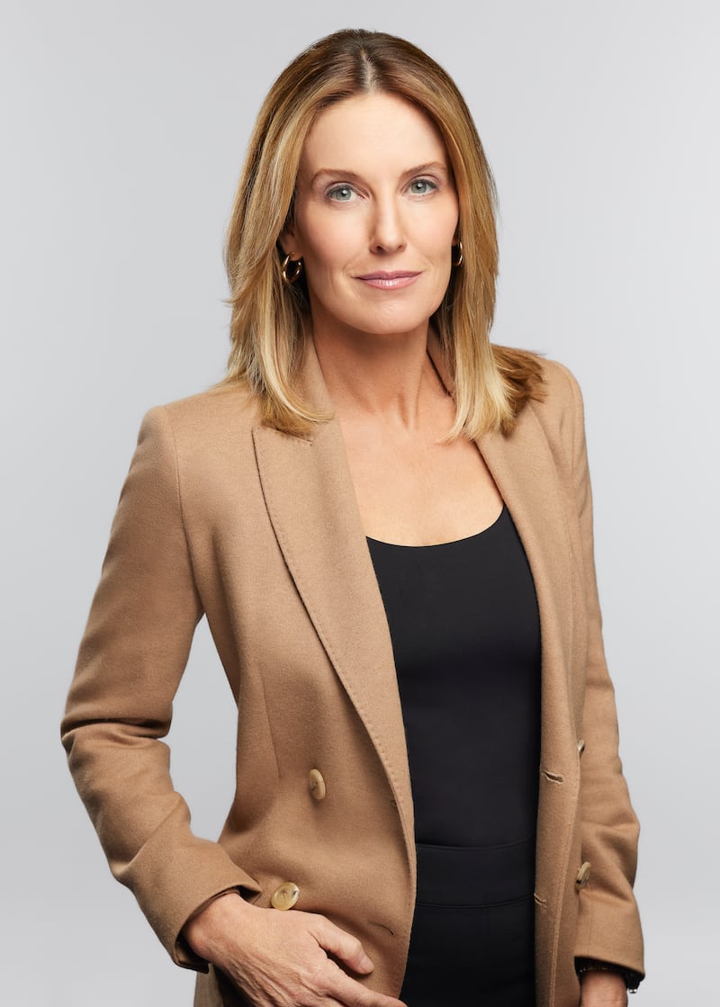 Alfonsi stood by her '60 Minutes' segment amid pressure for changes by Weiss.