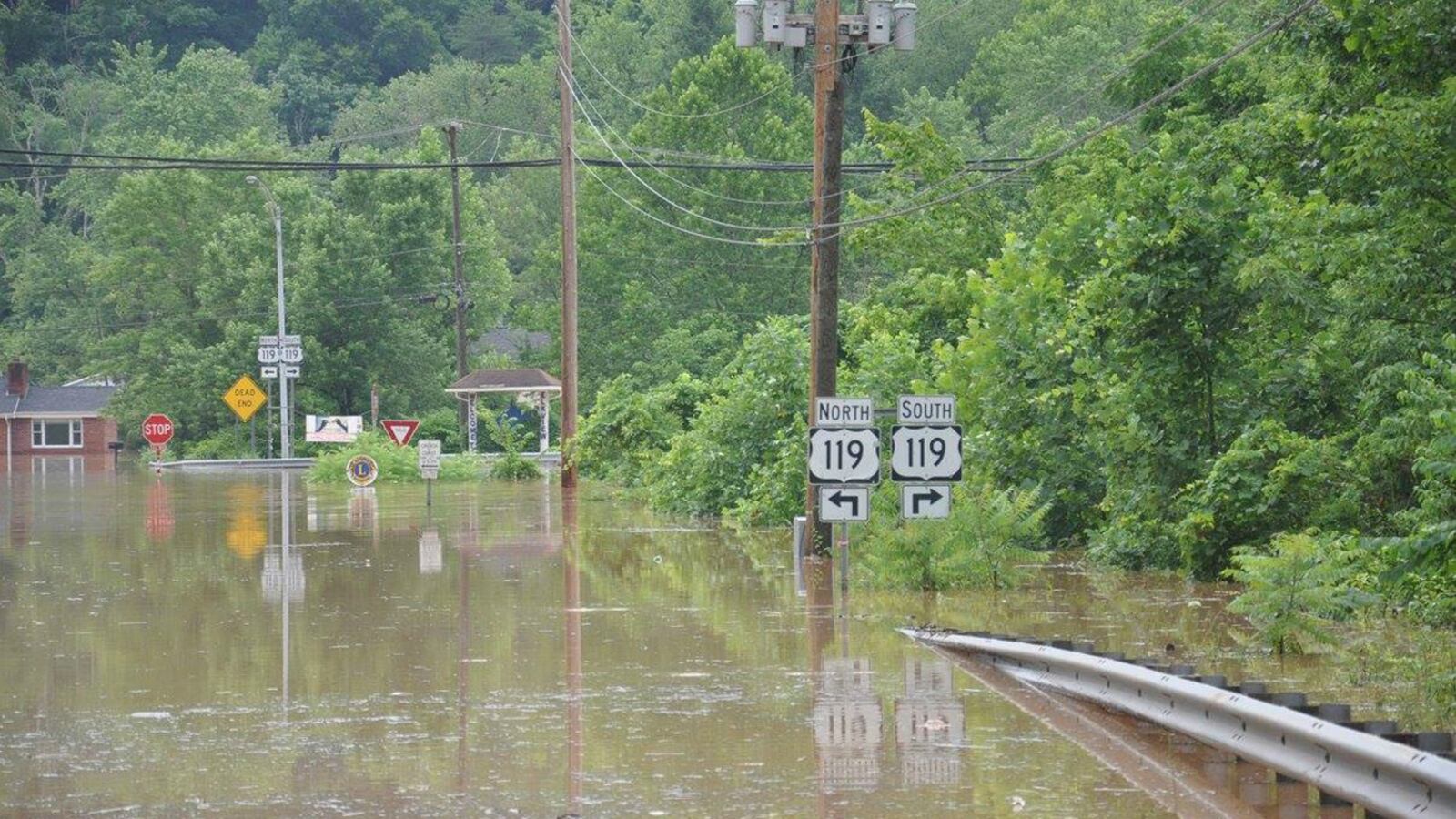 cheats/2016/06/25/death-toll-rises-to-23-in-west-virginia-floods/160625-west-virginia-floods-cheat_ko82yt