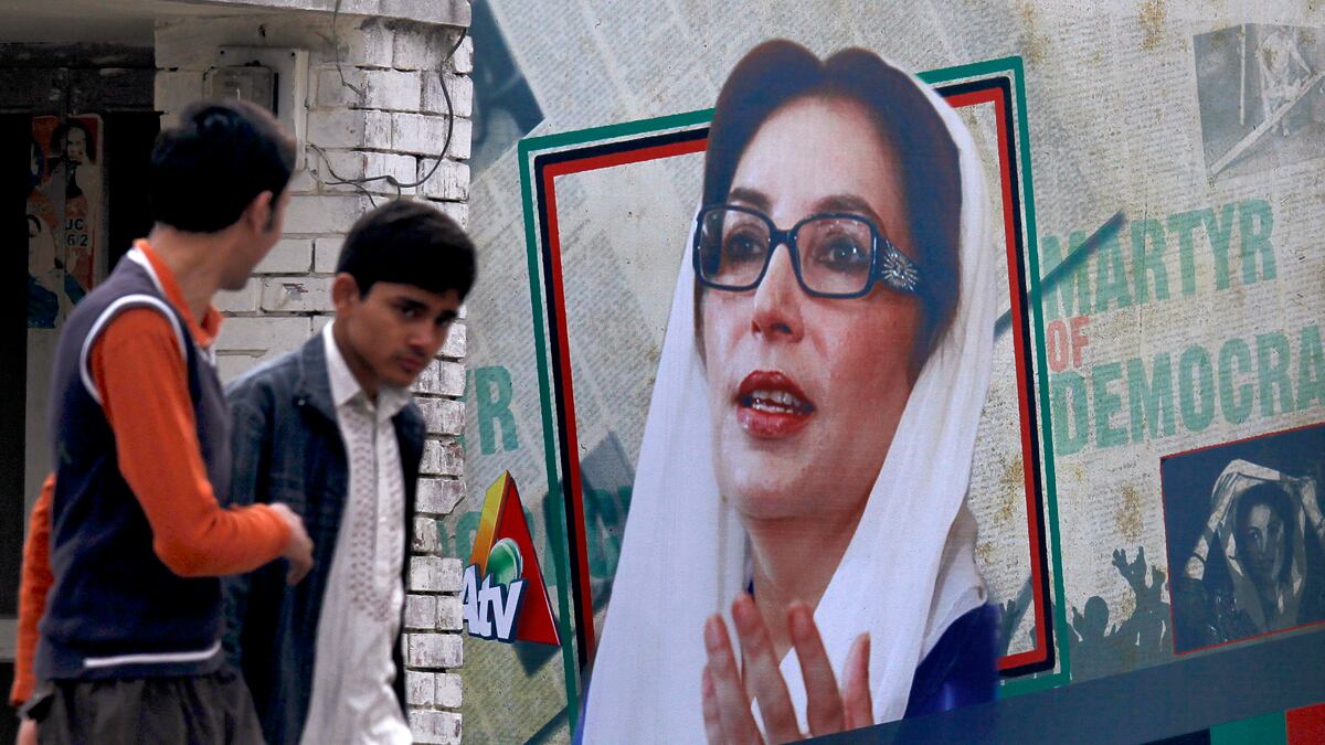 cheats/2011/11/05/pakistan-charges-police-in-bhutto-murder/benazir-bhutto-assassination-police-charged-cheat_qsk8mp