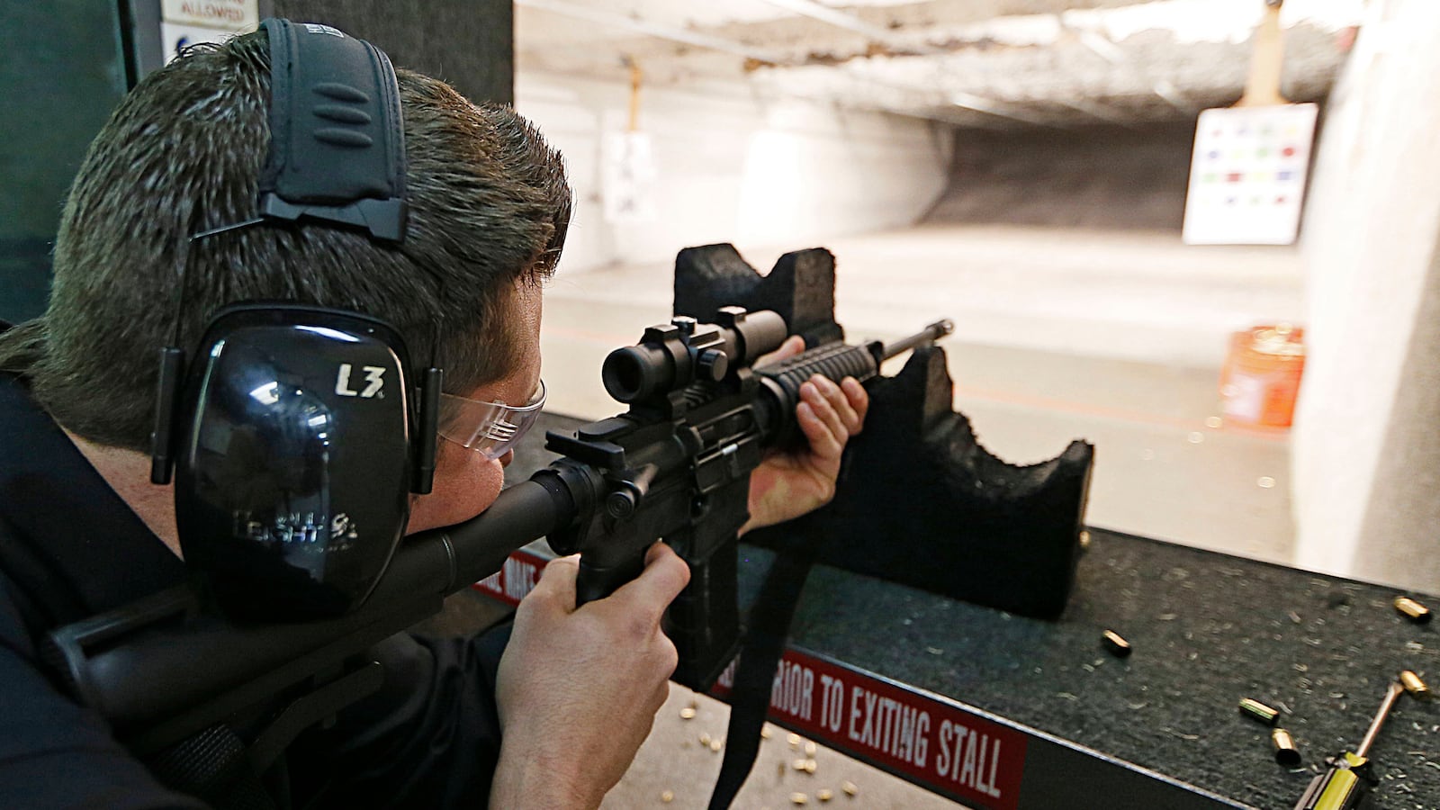 cheats/2013/01/16/obama-to-unveil-gun-laws/130116-obama-gun-plan-cheat_hccetr