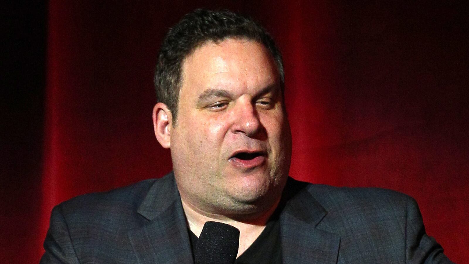 cheats/2013/06/17/jeff-garlin-arrested/130617-jeff-garlin-arrested-cheat_uvu473