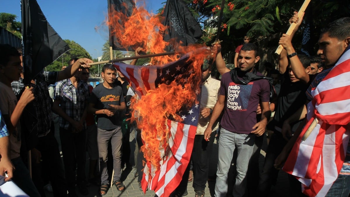 cheats/2012/09/12/california-man-admits-role-in-film/protests-cheat_npr49w