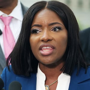 Greg Abbott, Jasmine Crockett