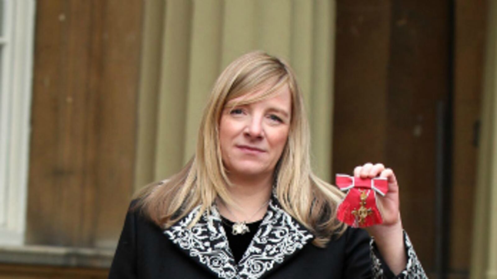 articles/2012/12/13/sarah-burton-claims-her-obe-the-ikea-monkey-gets-the-marc-jacobs-treatment/sarahburtonEDIT_ui4kif