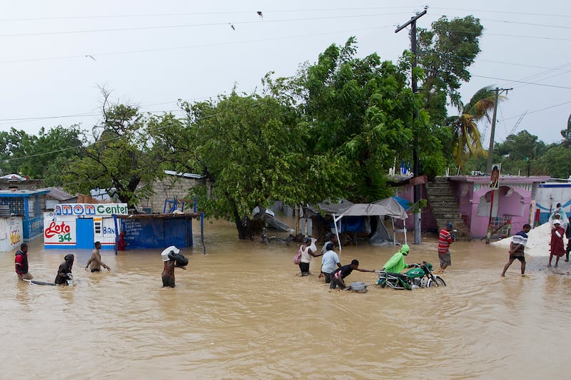 galleries/2012/08/25/tropical-storm-isaac-hits-haiti-cuba-photos/hurricane-isaac-9_vvtajs