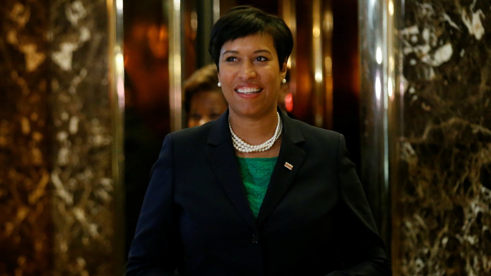 cheats/2016/12/20/dc-mayor-signs-euthanasia-law/161220-bowser-legislation-cheat_oji5hy