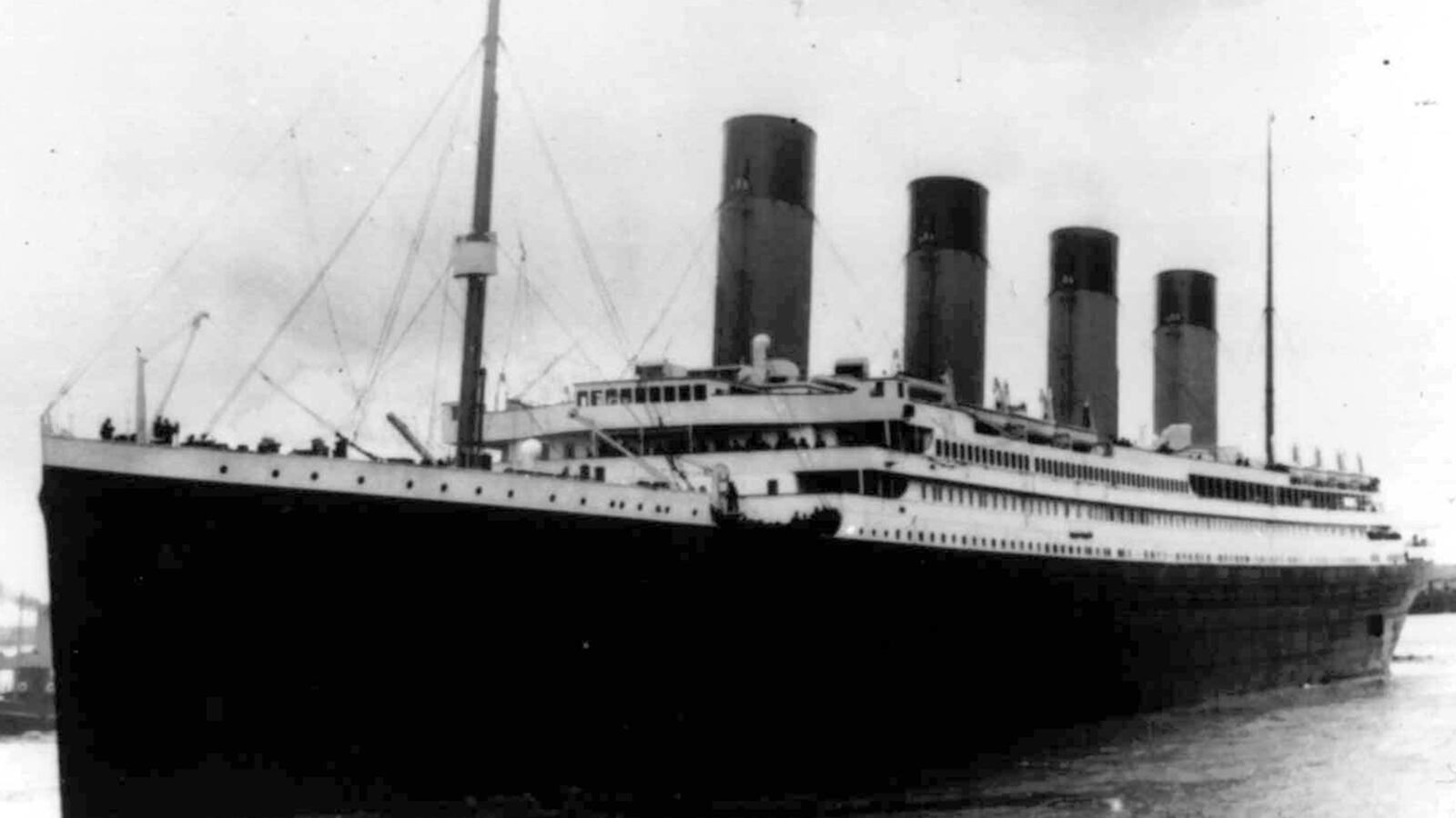 cheats/2013/03/15/titanic-s-most-important-relic-revealed/130315-titanic-violin-relic-cheat_udmew8