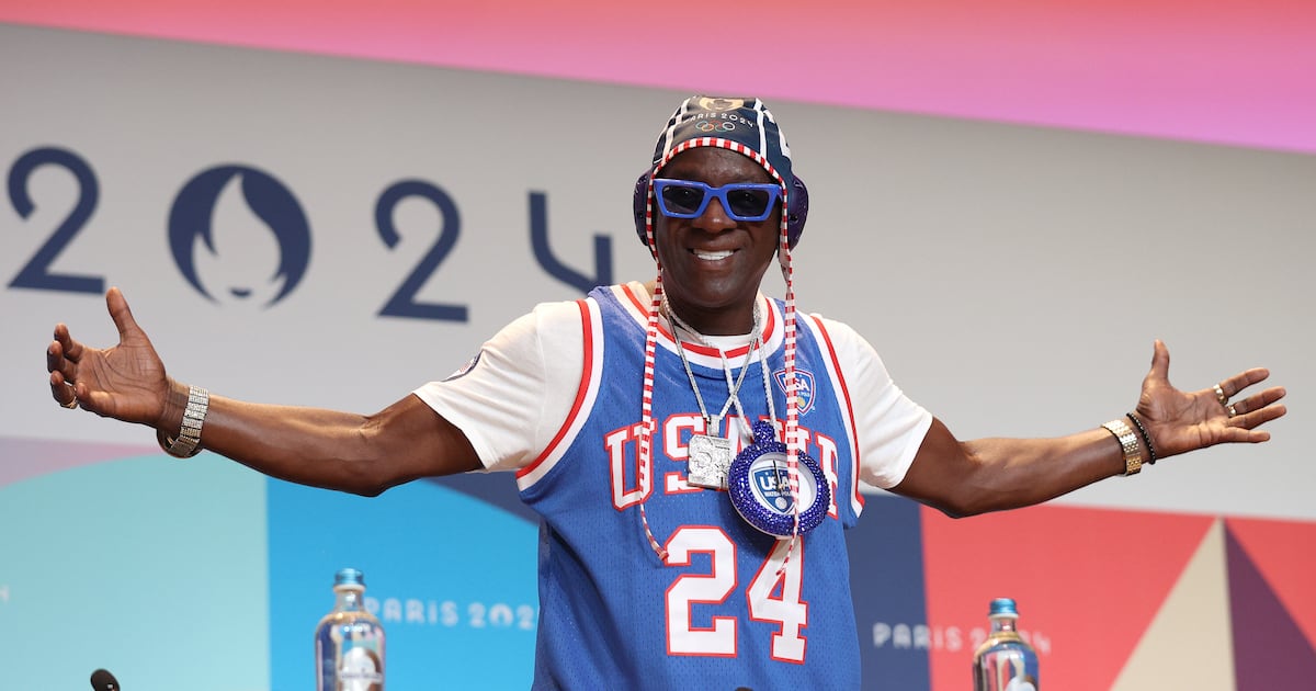 Flavor Flav Says NBC Booted Him From Dressing Room at Tree Lighting