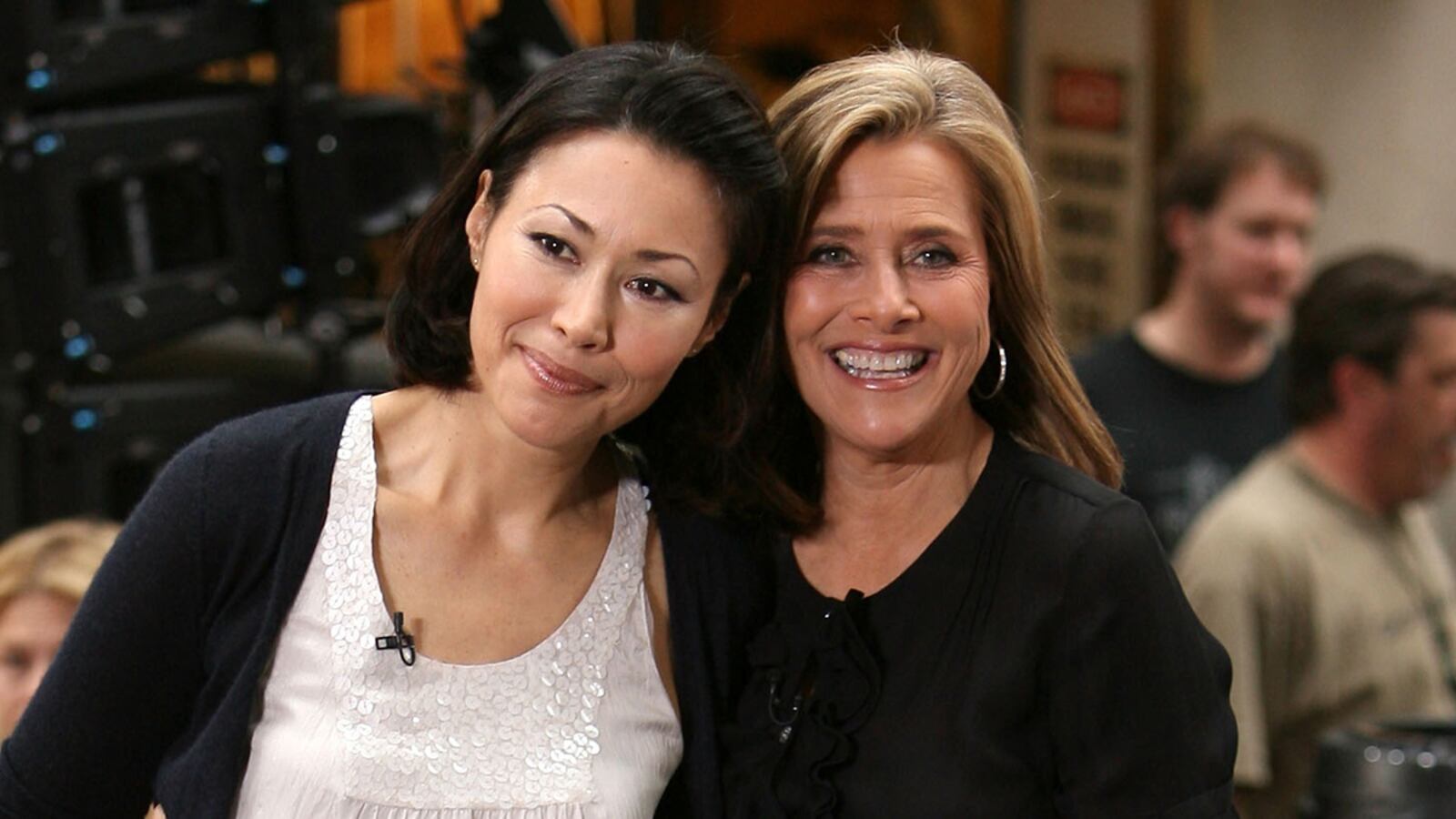 cheats/2012/06/21/vieira-turns-down-today-show/curry-viera-cheat_mphgwe