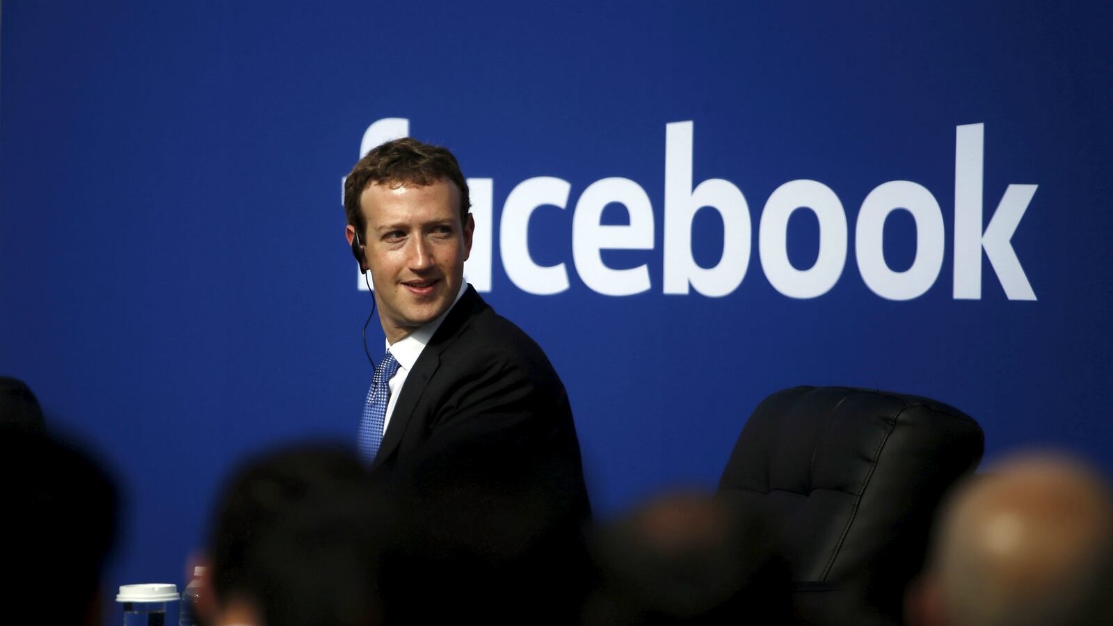 cheats/2015/10/05/facebook-to-launch-satellite-in-2016/151005-facebook-satellite-cheat_qc1q8q