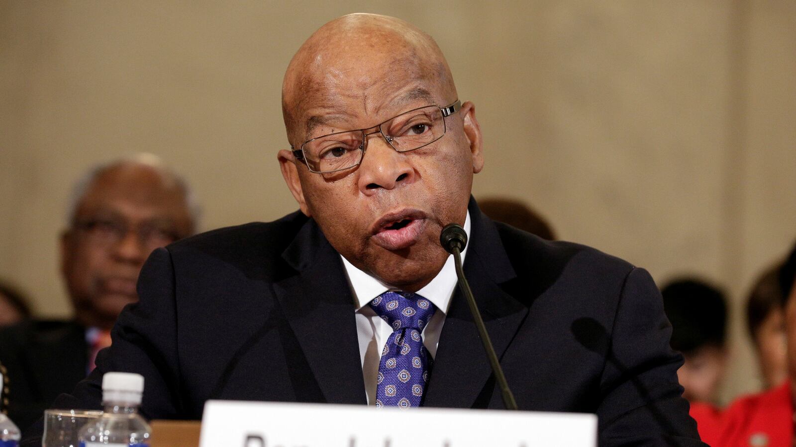 180729-john-lewis-hospitalized-cheat_s2kvdr