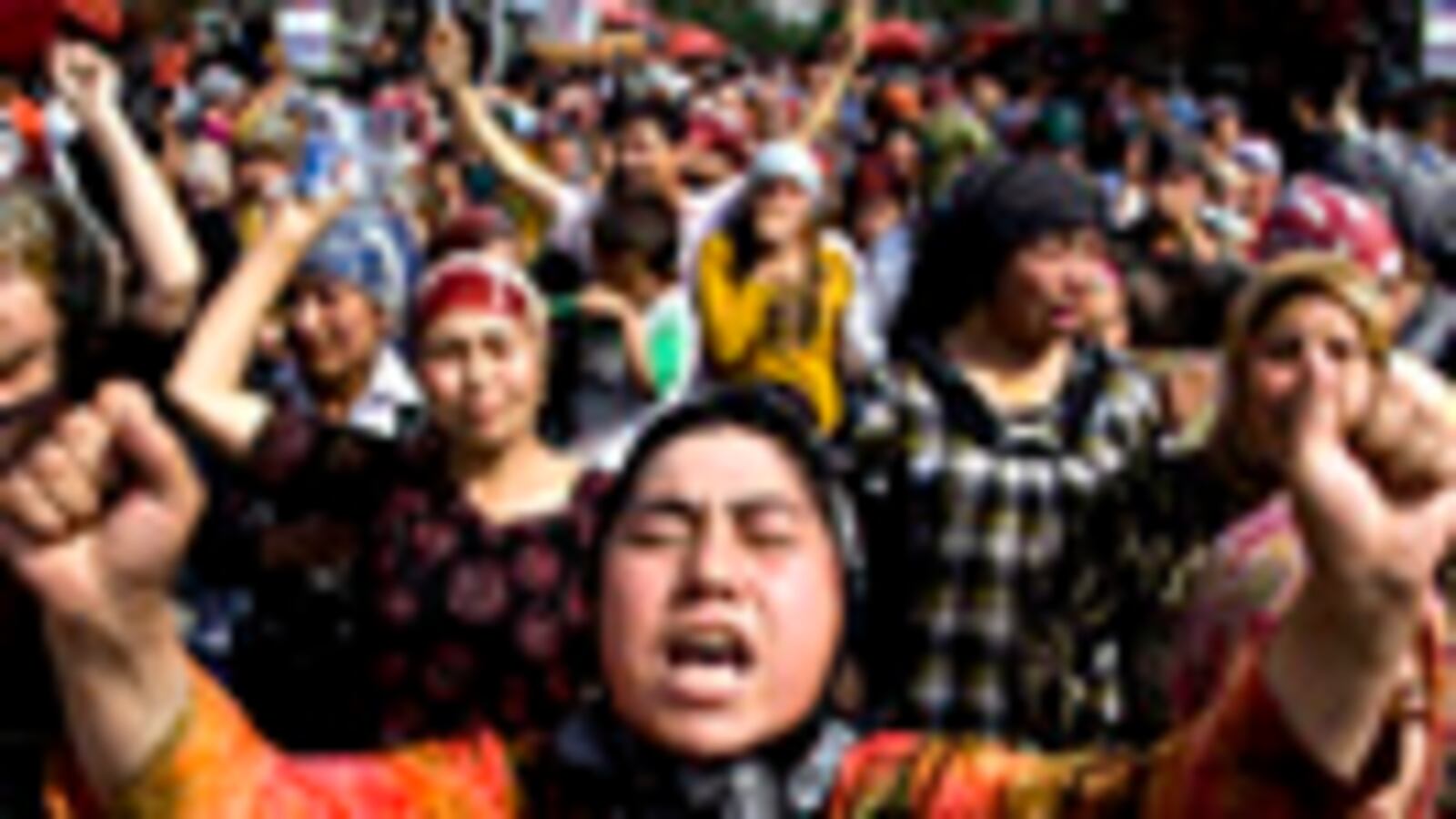 articles/2009/07/08/guerrilla-footage-of-uighur-unrest-in-china/video-uighur-riots_36642_wwpwtc