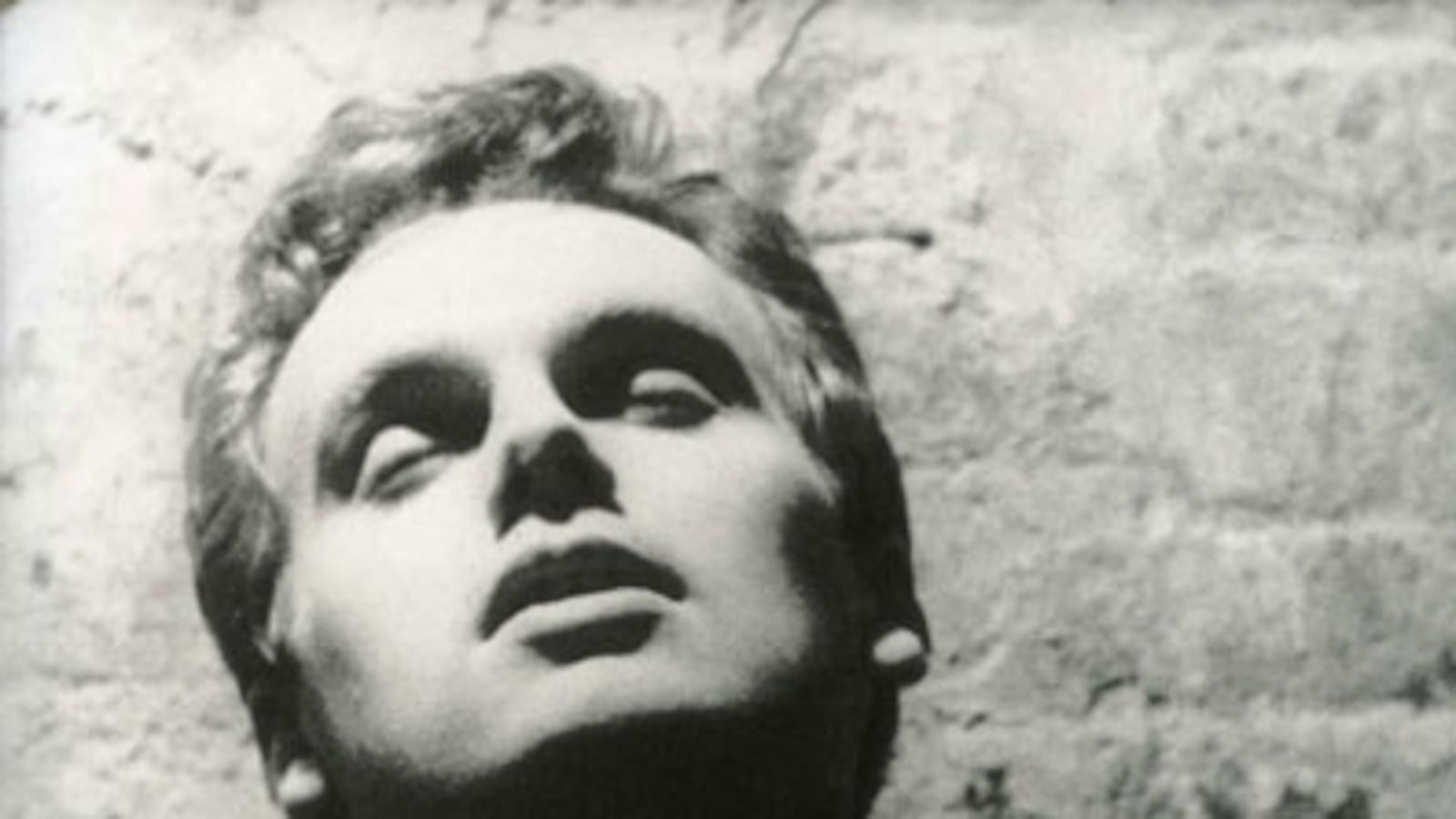 articles/2010/05/27/tate-moderns-new-exhibit-exposed-voyeurism-surveillance-and-the-camera/gefter-exposed_103464_xlacub