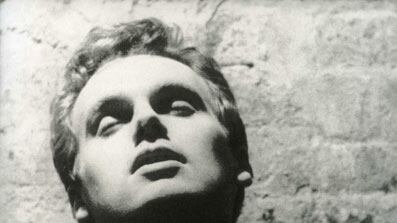 articles/2010/05/27/tate-moderns-new-exhibit-exposed-voyeurism-surveillance-and-the-camera/gefter-exposed_103464_xlacub