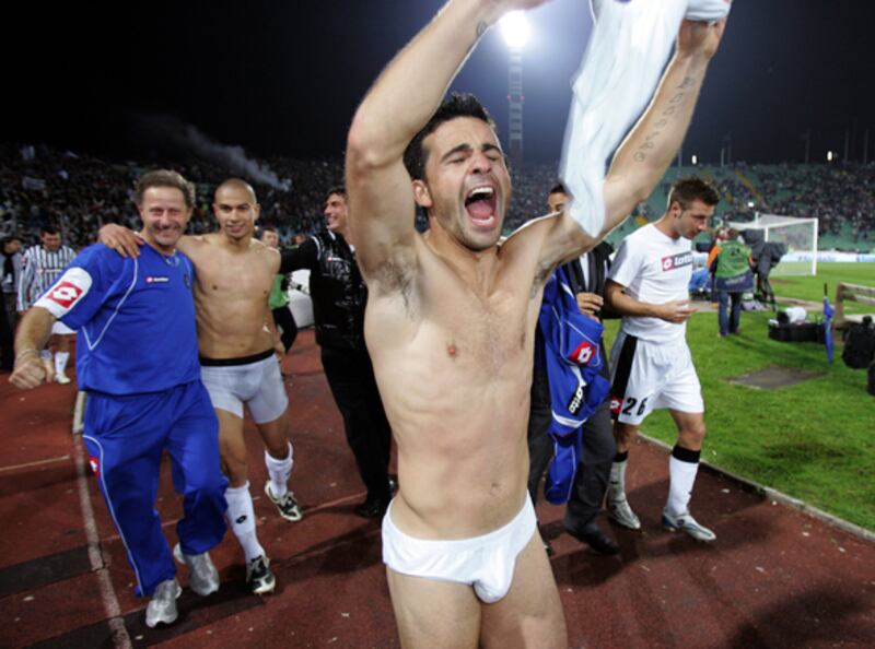 galleries/2010/06/16/soccer-players-in-their-skivvies/soccer-skivvies---di-natale_xeanpk