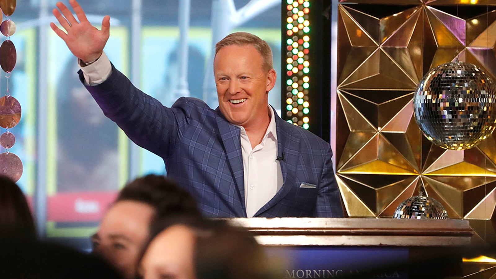 190822-Fallon-Obsessed-tease_m5fmgn