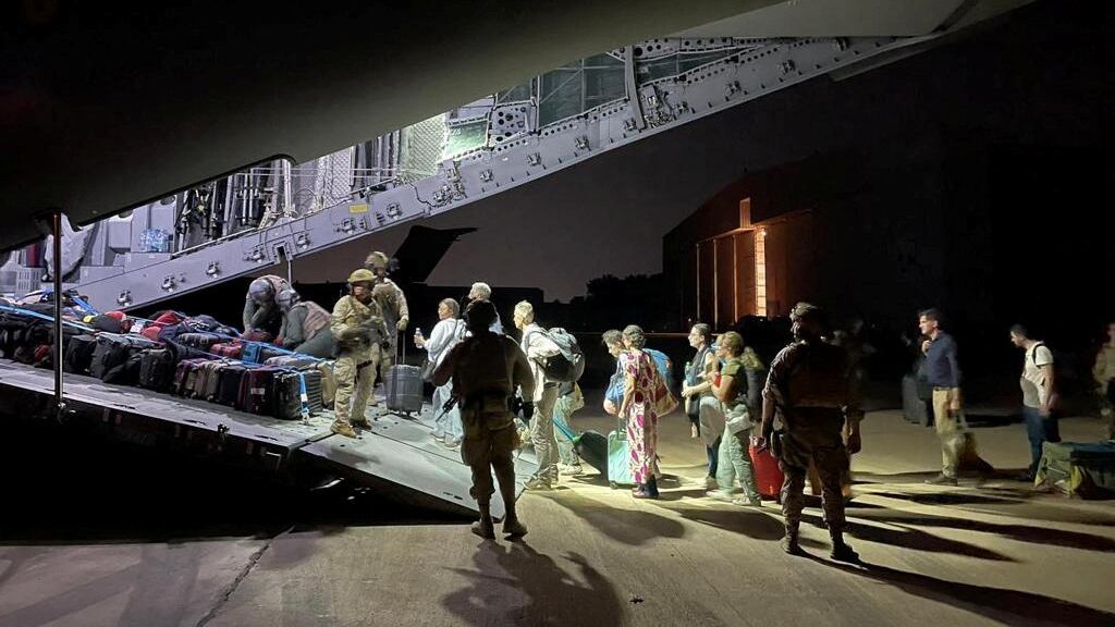 2023-04-24T080134Z_1661463005_RC2WK0AKS7GE_RTRMADP_3_SUDAN-POLITICS-SPAIN_bgm3lo