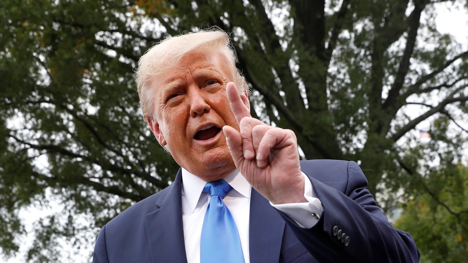 2020-09-24T200522Z_225426832_RC285J9L1SD5_RTRMADP_3_USA-TRUMP_u5gjwd