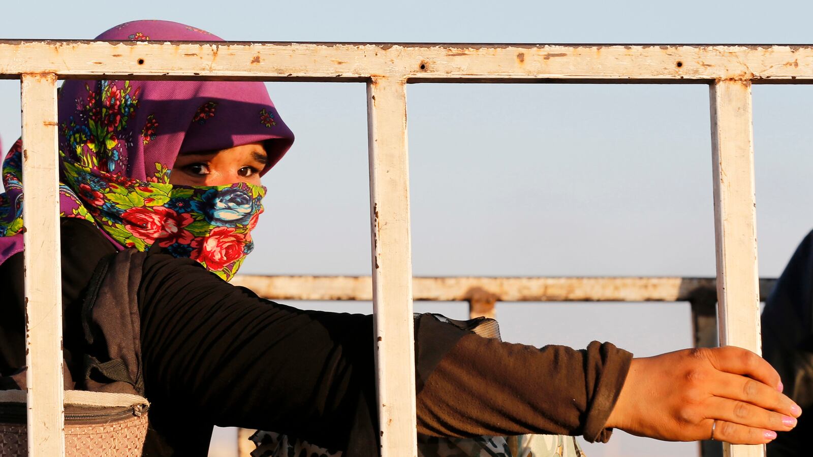 articles/2014/10/08/dear-turkish-pm-it-s-time-to-act-to-save-kobani-s-kurds/141008-ghobani-kurds-tease_smhvz4