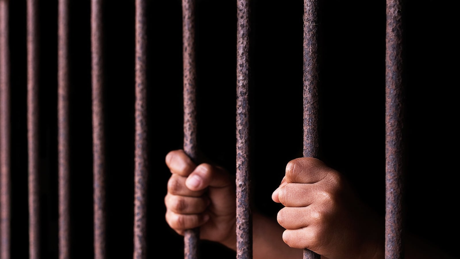 articles/2016/07/05/meet-the-pickpocket-slaves-of-europe/160704-DeVisser-Europes-Child-Pickpockets-tease_ri7wd2