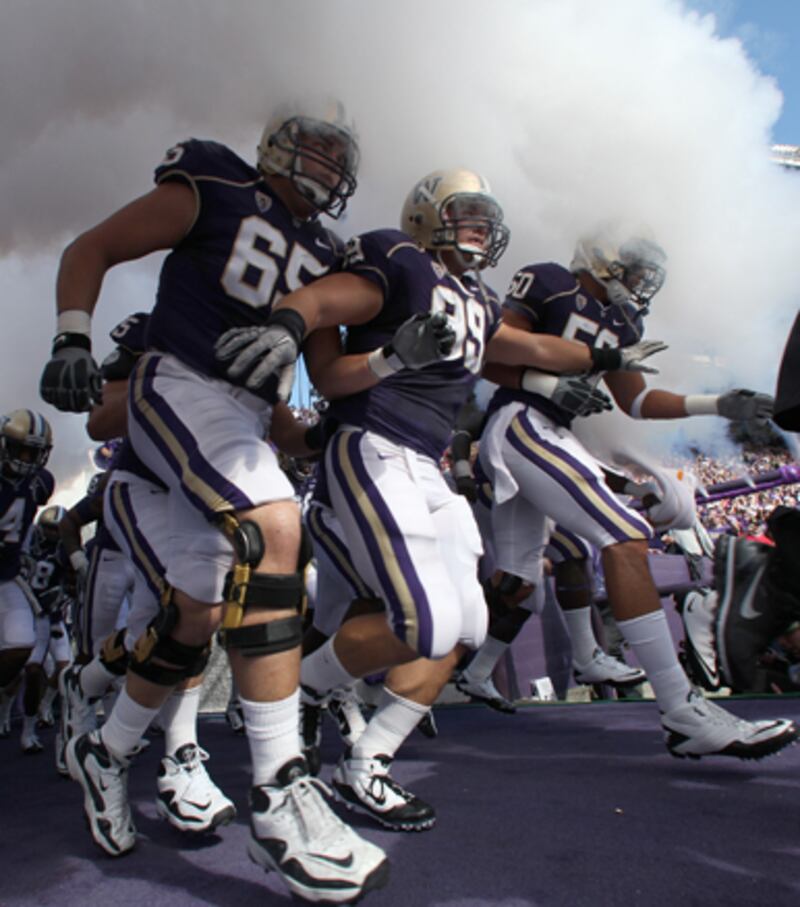galleries/2011/01/09/smartest-college-sports-teams/smart-colleges---washington_d5quh4