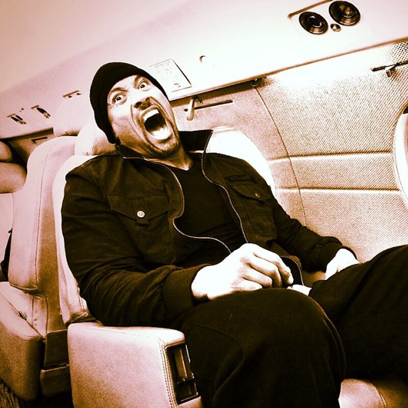 galleries/2013/12/01/miley-cyrus-james-franco-the-week-s-best-celebrity-selfies-photos/131126-celeb-selfies8_ofw0gz