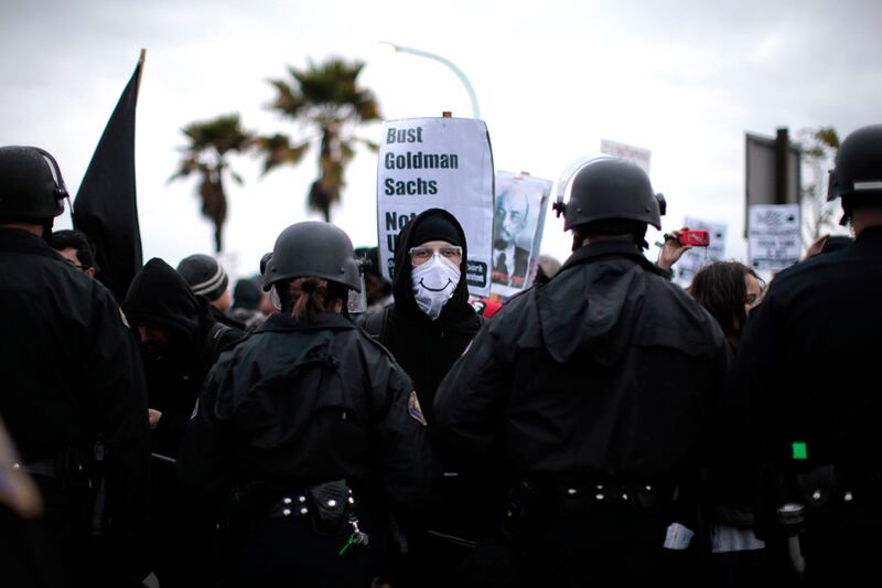 galleries/2011/10/27/photo-of-the-day/photo-of-day-111212-02_yoezc4