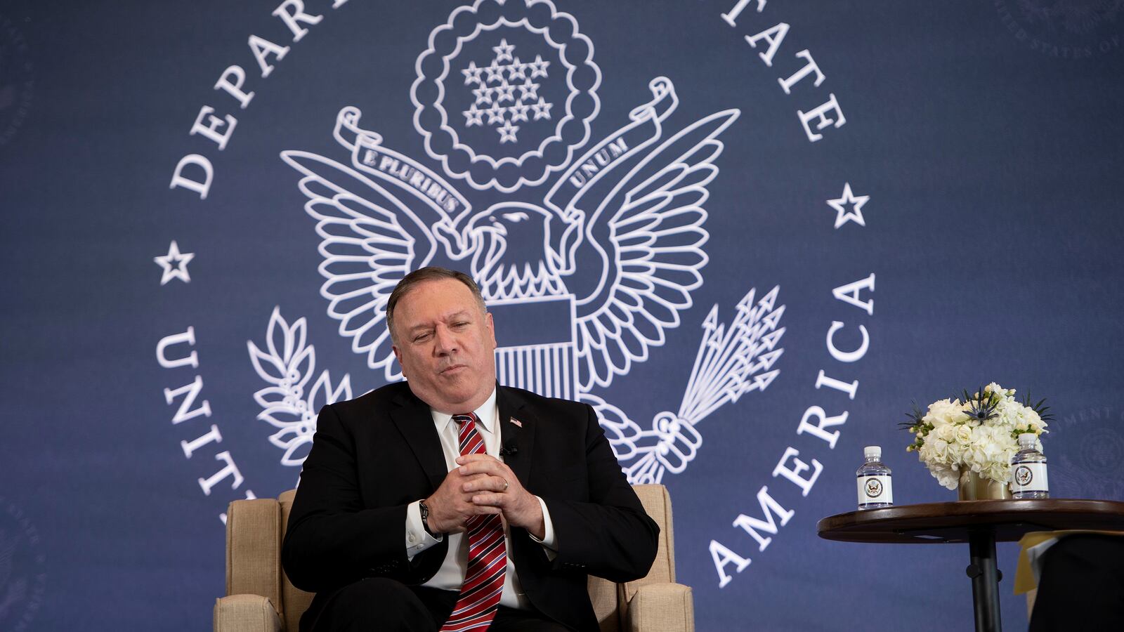 2020-07-16T190547Z_871418507_RC2JUH9VAPZX_RTRMADP_3_USA-POMPEO_mvcbwy