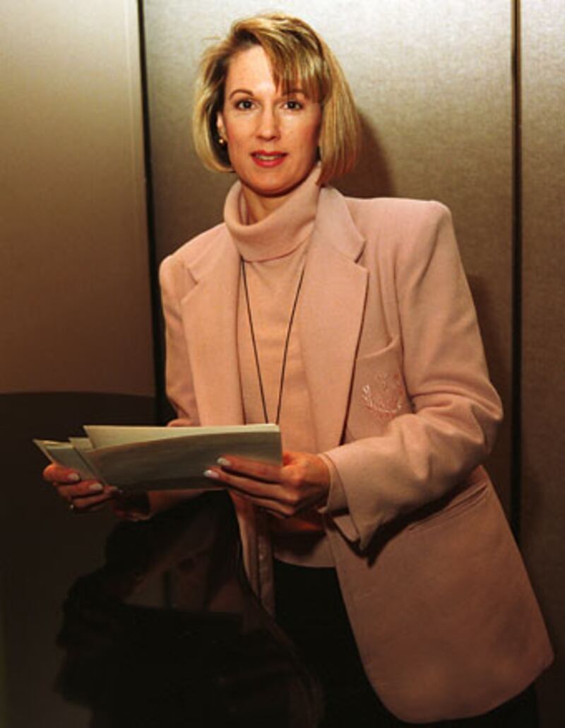 galleries/2009/12/10/women-s-sex-scandals/lady-sex-scandals---barrows_adeaza