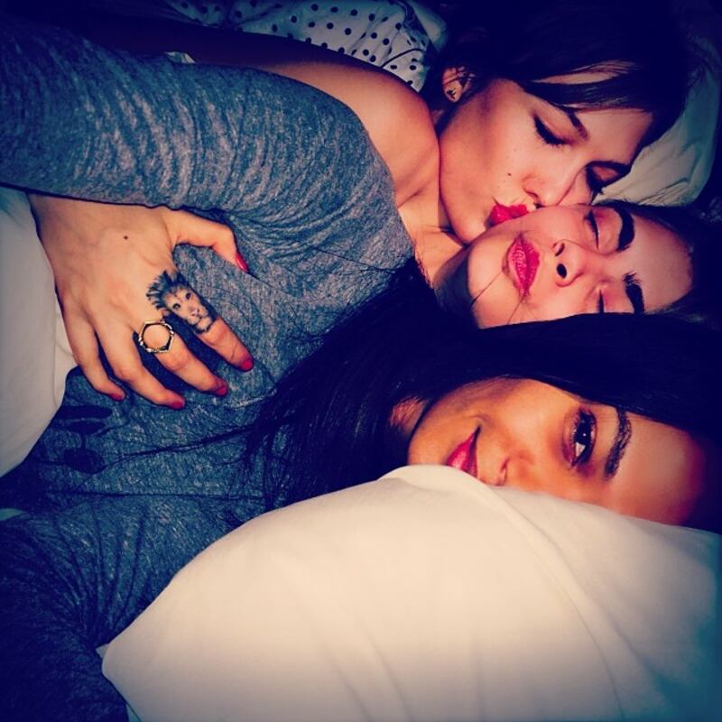 galleries/2014/01/25/from-karlie-kloss-to-kim-kardashian-the-11-best-fashion-instagrams/140125-fashion-intagrams-joan-smalls_v3zch2